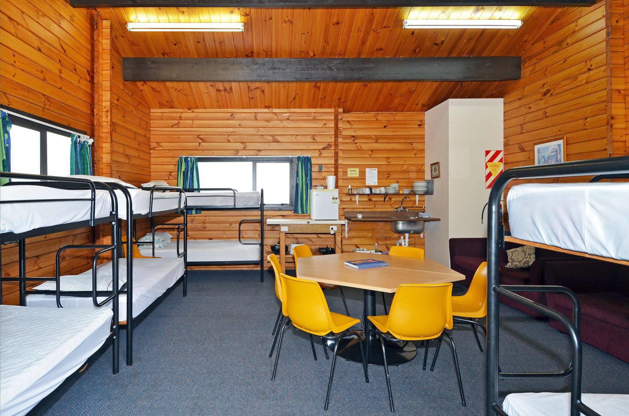 Leith Valley Holiday Park And Motels Dunedin Buitenkant foto