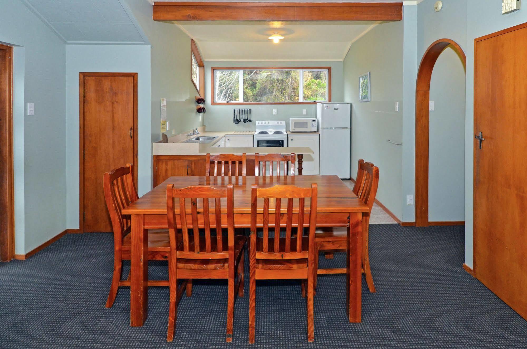 Leith Valley Holiday Park And Motels Dunedin Buitenkant foto