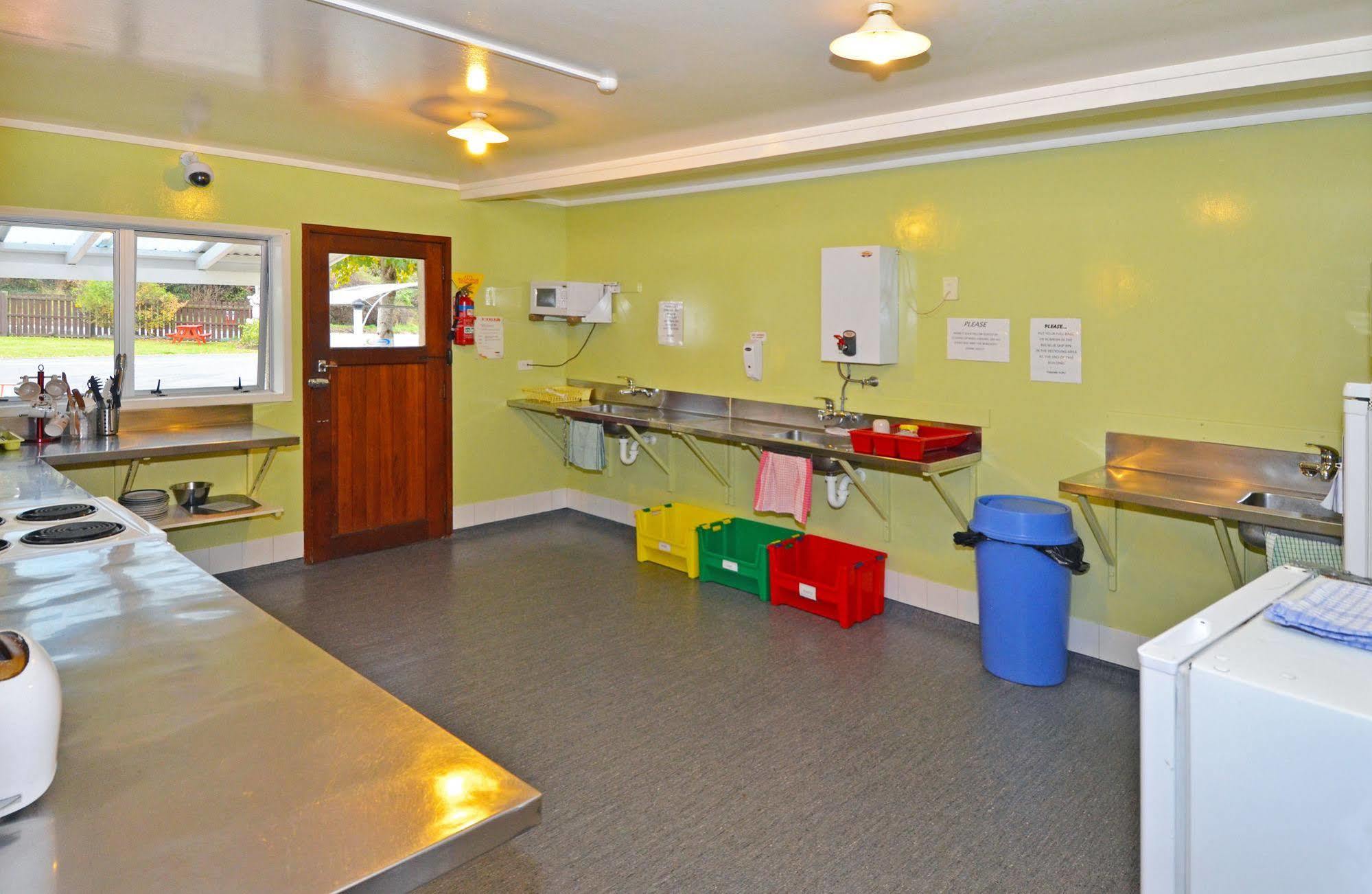 Leith Valley Holiday Park And Motels Dunedin Buitenkant foto
